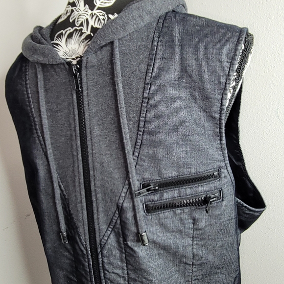 BAR III hooded vest for men sizeL - Picture 4 of 10